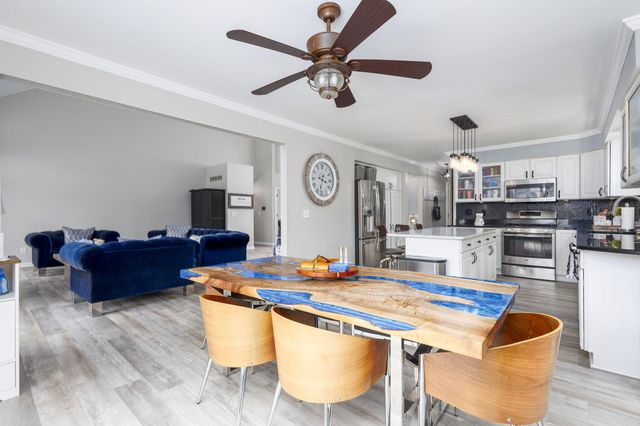 54393 Amber Drive, Macomb, MI 48042