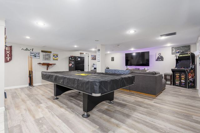 54393 Amber Drive, Macomb, MI 48042