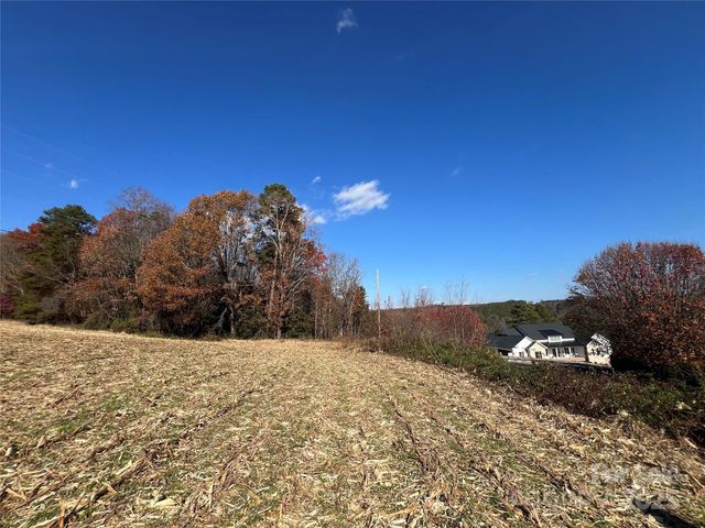 000 Sam Poole Lane, Taylorsville, NC 28681