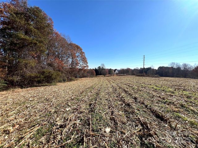 000 Sam Poole Lane, Taylorsville, NC 28681