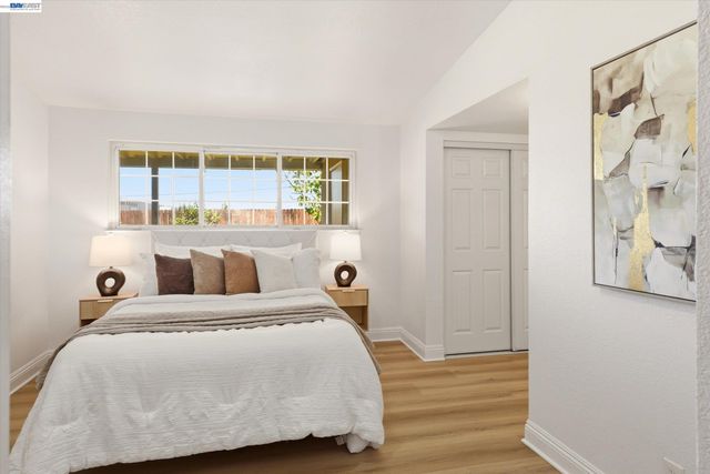 27409 Capri Ave, Hayward, CA 94545