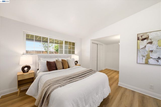 27409 Capri Ave, Hayward, CA 94545