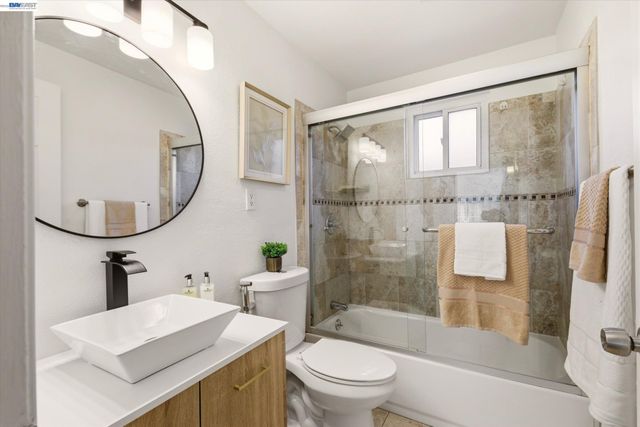 27409 Capri Ave, Hayward, CA 94545