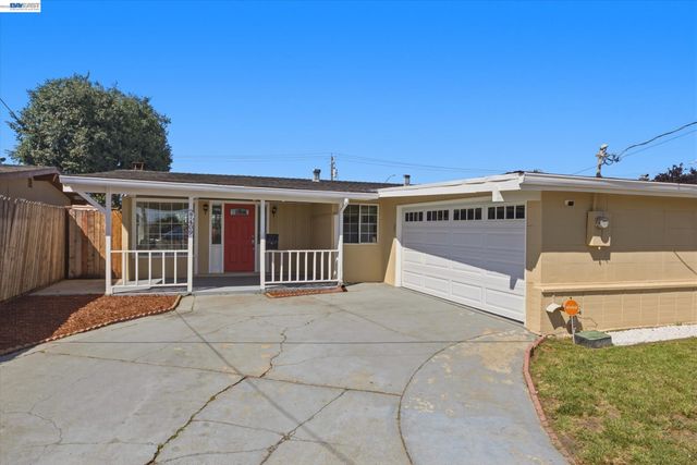 27409 Capri Ave, Hayward, CA 94545