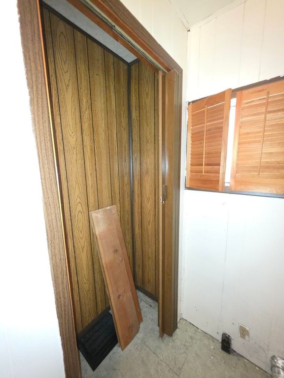 Image 25 of property listing at 639 S Pine Street, Centralia, IL 62801