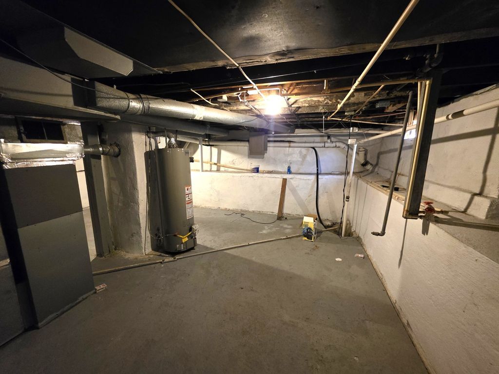 Image 47 of property listing at 639 S Pine Street, Centralia, IL 62801