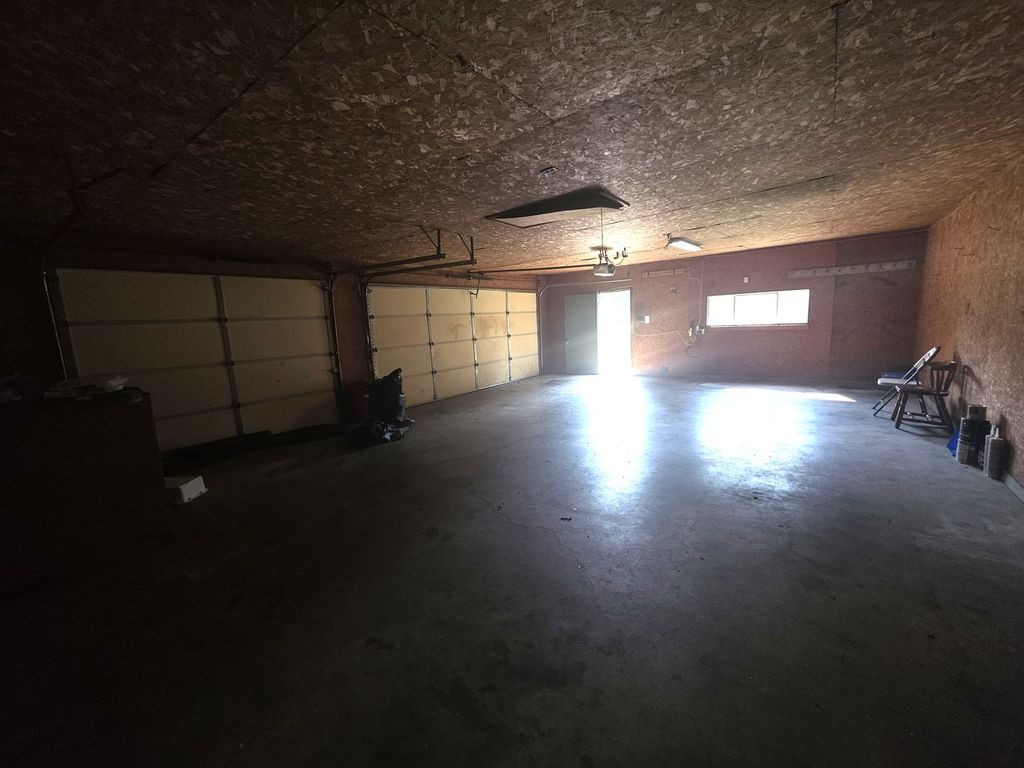 Image 65 of property listing at 639 S Pine Street, Centralia, IL 62801