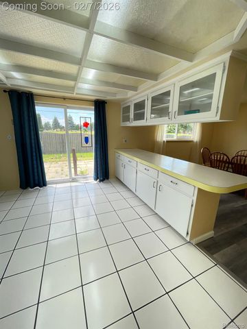 30987 BOEWE Drive, Warren, MI 48092