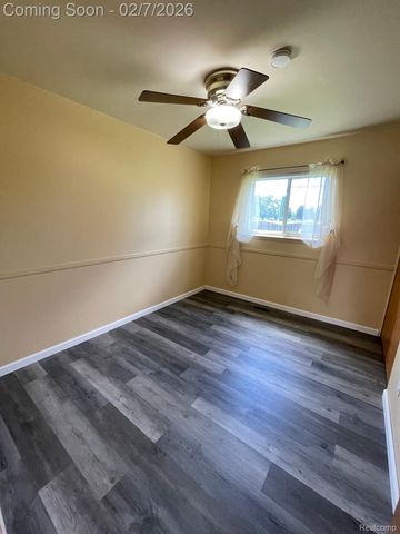 30987 BOEWE Drive, Warren, MI 48092