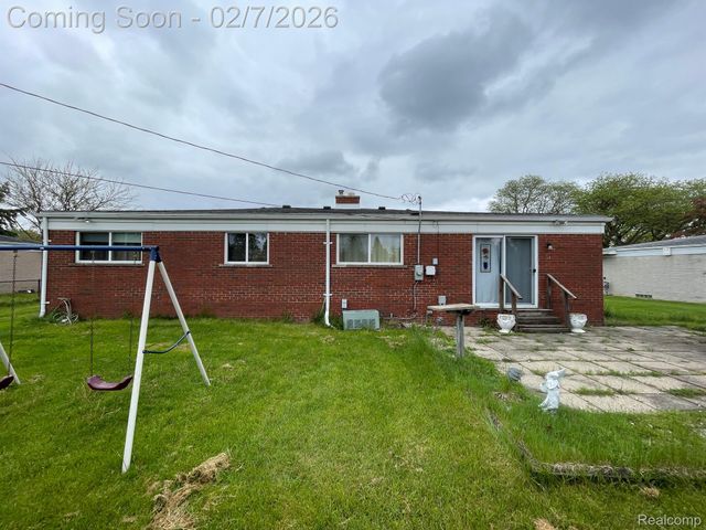 30987 BOEWE Drive, Warren, MI 48092