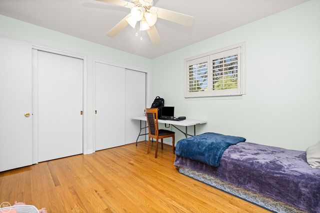 21920 Lakeshire, St Clair Shores, MI 48081