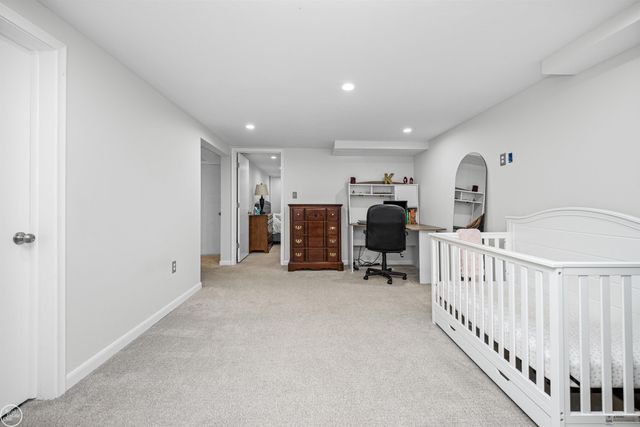 21920 Lakeshire, St Clair Shores, MI 48081