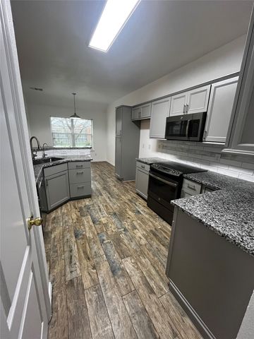 6406 Mill Valley Drive, Midlothian, TX 76065