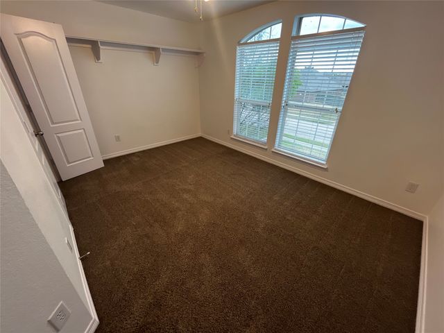 6406 Mill Valley Drive, Midlothian, TX 76065