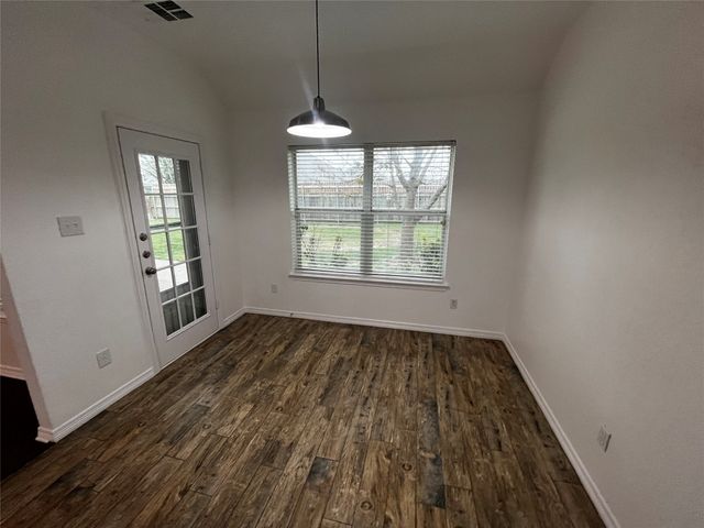 6406 Mill Valley Drive, Midlothian, TX 76065