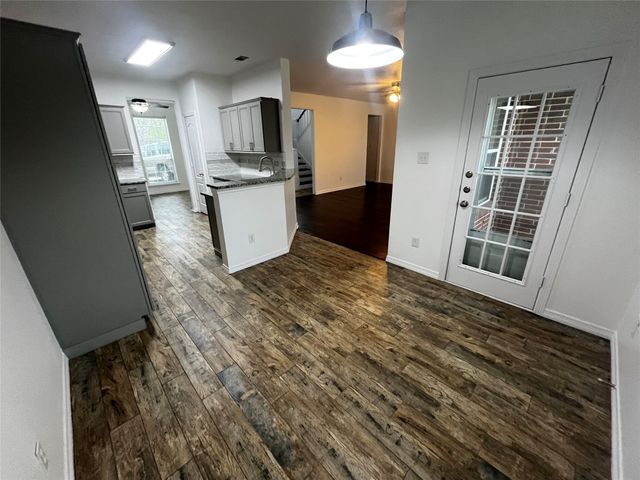 6406 Mill Valley Drive, Midlothian, TX 76065