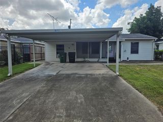 8172 Milredge Street, Houston, TX 77017