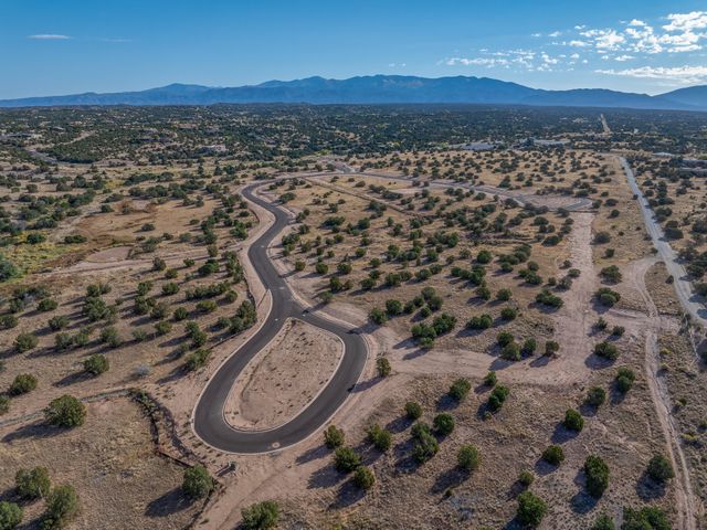 24 Tierra Antigua, Santa Fe, NM 87506