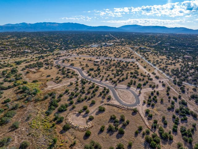 24 Tierra Antigua, Santa Fe, NM 87506