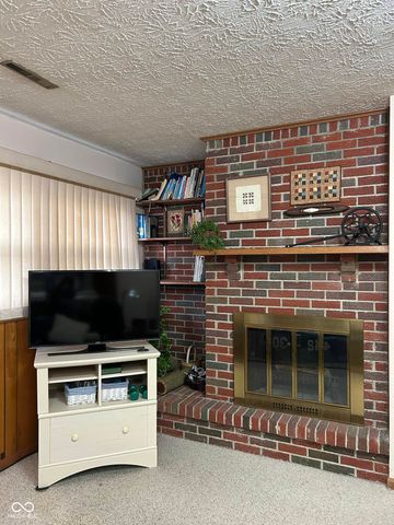 1313 W Roberts Avenue, Marion, IN 46952