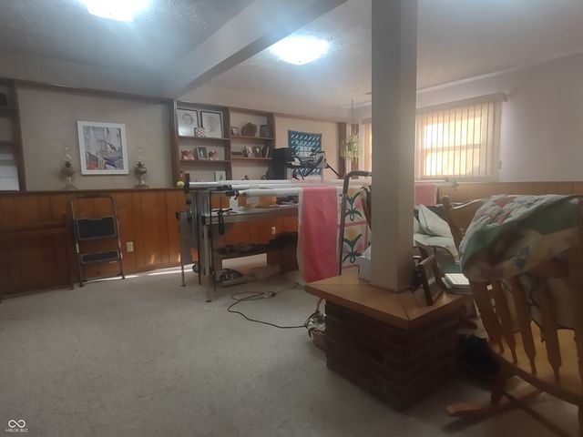 1313 W Roberts Avenue, Marion, IN 46952