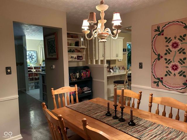 1313 W Roberts Avenue, Marion, IN 46952