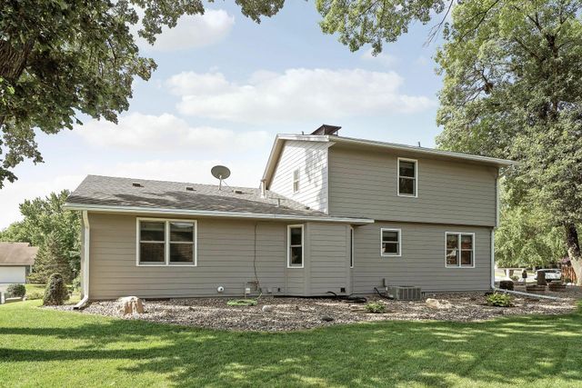5364 W 132nd Street, Savage, MN 55378