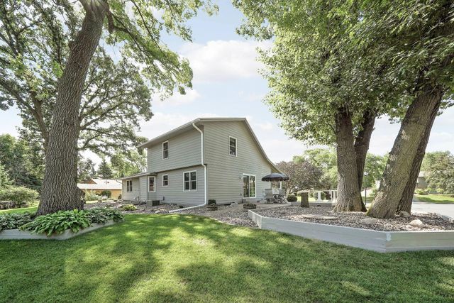 5364 W 132nd Street, Savage, MN 55378