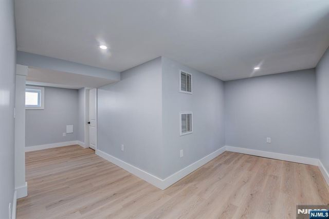 100 Arthur, Ridgefield Park, NJ 07660