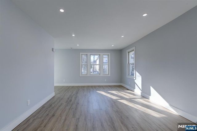 100 Arthur, Ridgefield Park, NJ 07660