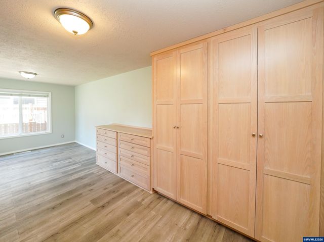 692 Burgundy Av NE, Keizer, OR 97303