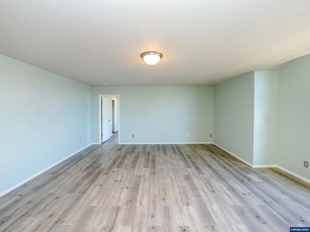 692 Burgundy Av NE, Keizer, OR 97303
