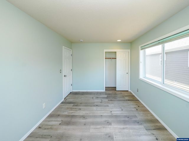 692 Burgundy Av NE, Keizer, OR 97303