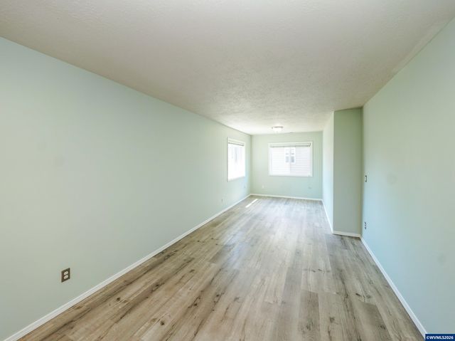 692 Burgundy Av NE, Keizer, OR 97303