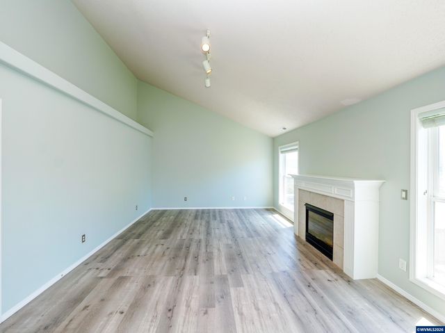 692 Burgundy Av NE, Keizer, OR 97303