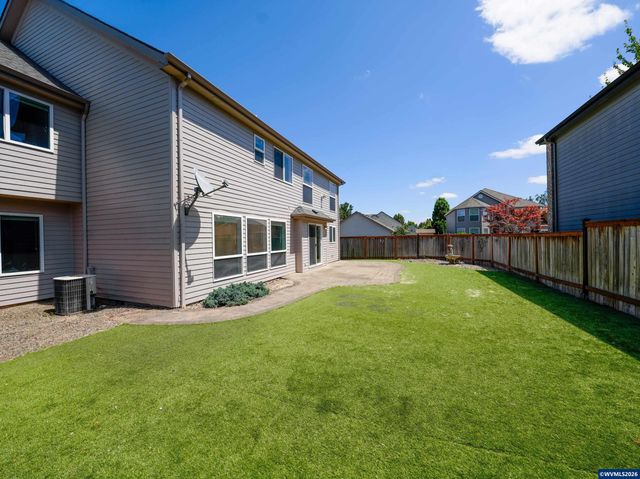 692 Burgundy Av NE, Keizer, OR 97303