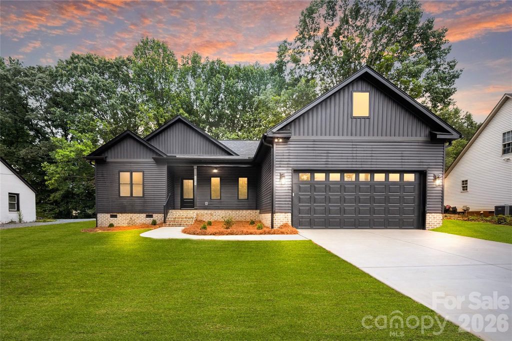 3301 Eva Drive NW, Concord, NC 28027