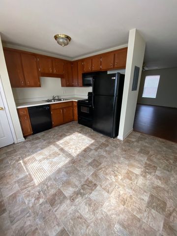 512 Patriot Park Ct Unit B, Clarksville, TN 37042