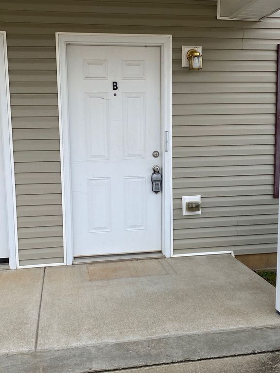 512 Patriot Park Ct Unit B, Clarksville, TN 37042