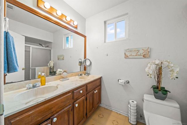 428 Village Dr, Chula Vista, CA 91911