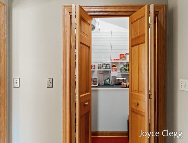 4596 Jack Pine Drive, Holland, MI 49423