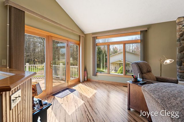 4596 Jack Pine Drive, Holland, MI 49423