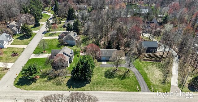 4596 Jack Pine Drive, Holland, MI 49423