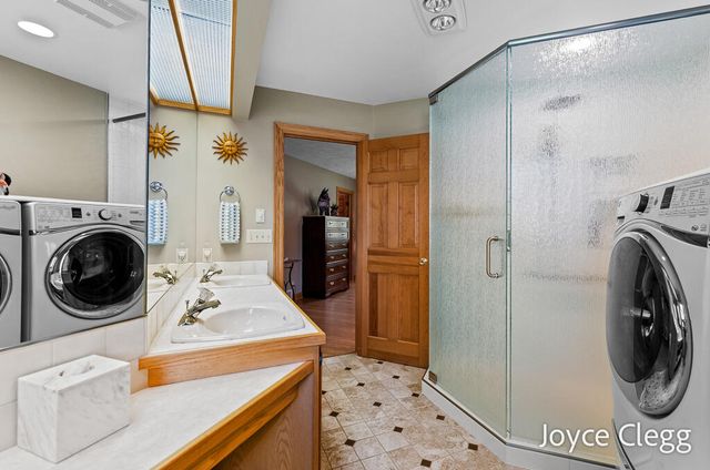 4596 Jack Pine Drive, Holland, MI 49423