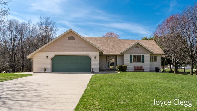 4596 Jack Pine Drive, Holland, MI 49423