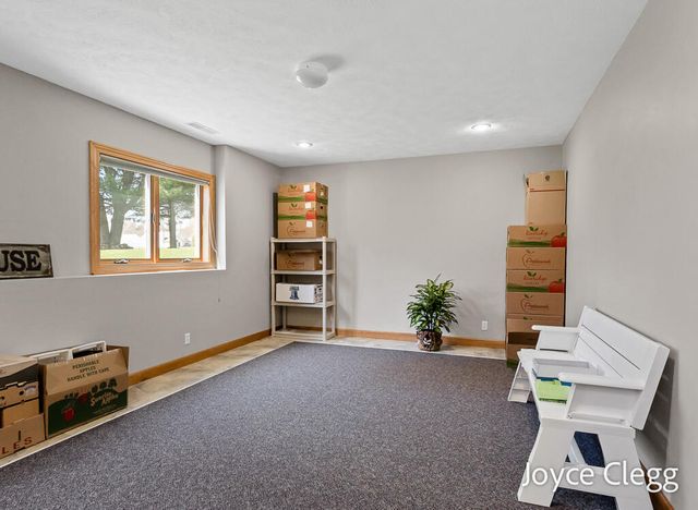 4596 Jack Pine Drive, Holland, MI 49423