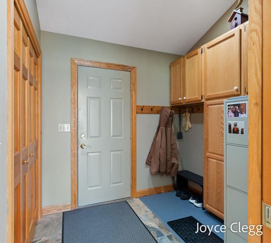 4596 Jack Pine Drive, Holland, MI 49423