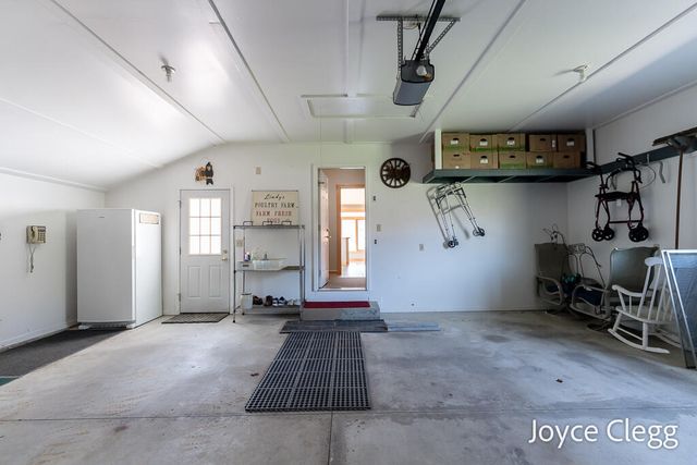 4596 Jack Pine Drive, Holland, MI 49423