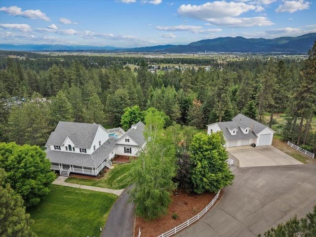 8704 N MALVERN Rd, Newman Lake, WA 99025