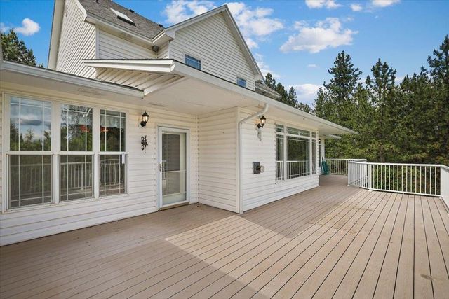 8704 N MALVERN Rd, Newman Lake, WA 99025